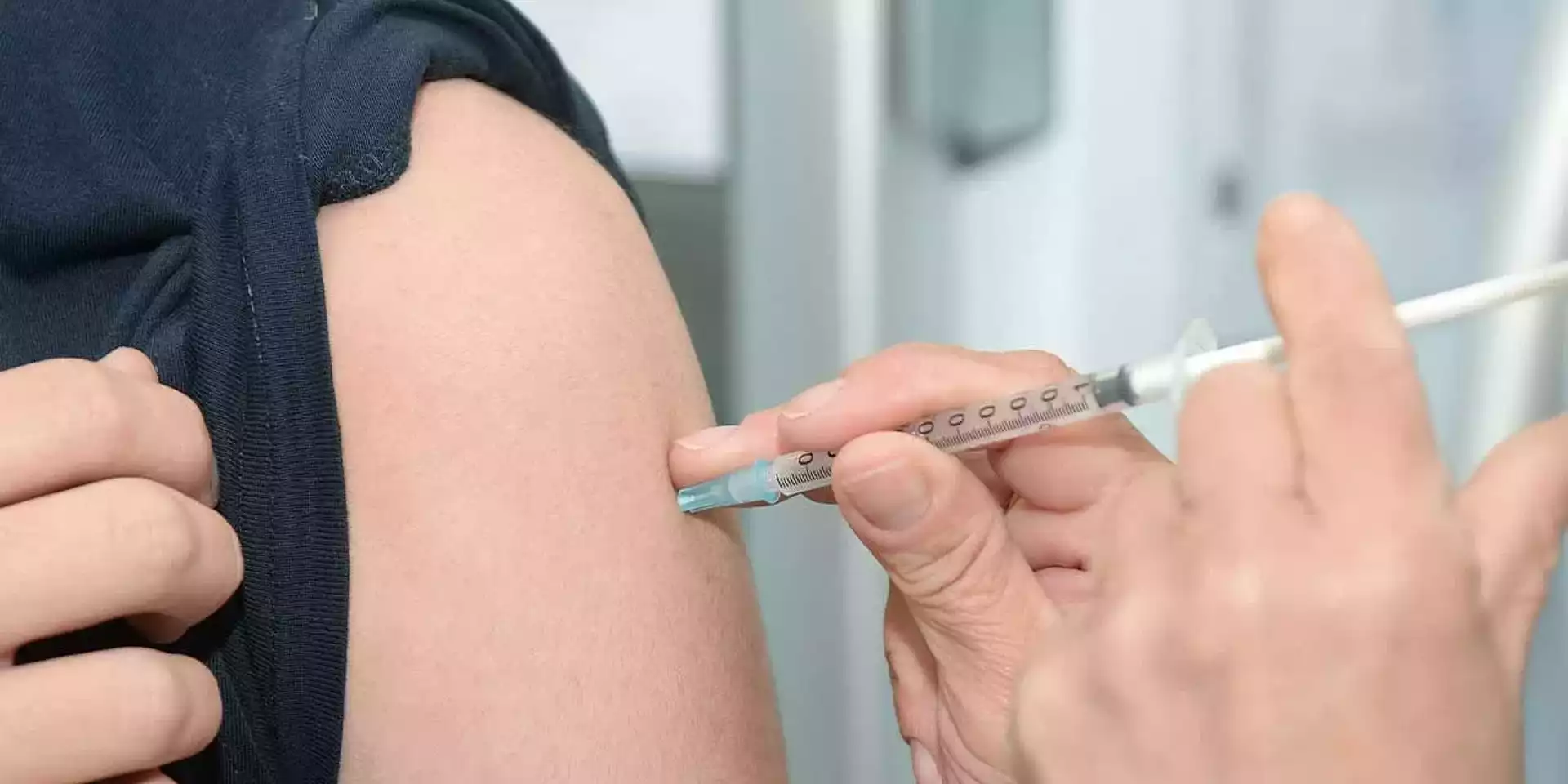 Portugal Surpasses Seasonal Influenza Vaccination Target Amid Heightened Respiratory Illness